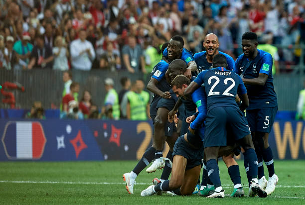 季中表现不 季中表现不